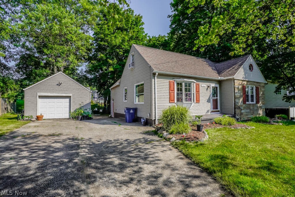 Edward Steiners - Residential