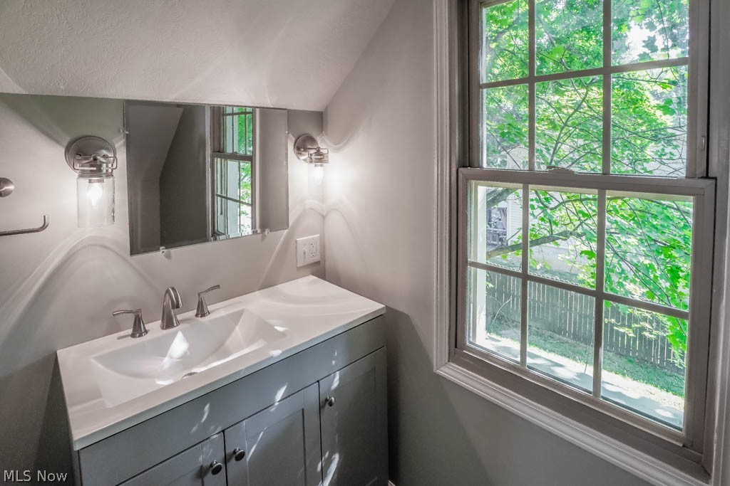 Edward Steiners - Residential