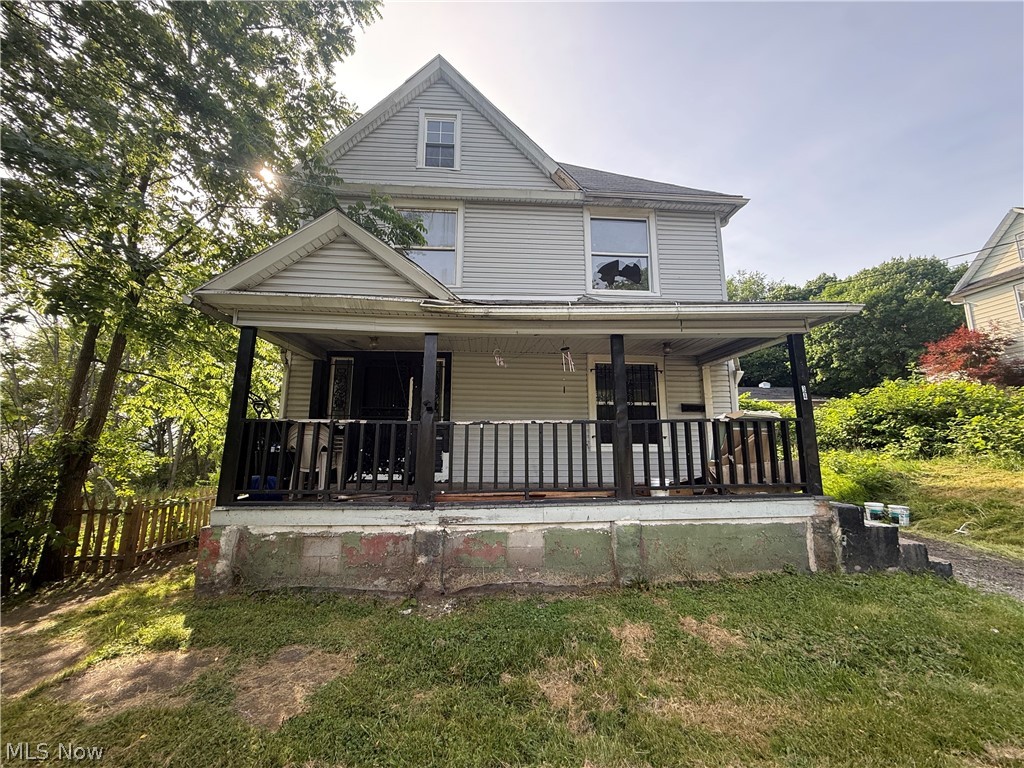 Photo 1 of 14 — 34 Montgomery, Youngstown, OH 44506