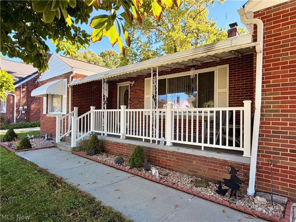 5203 W Ridgewood Drive