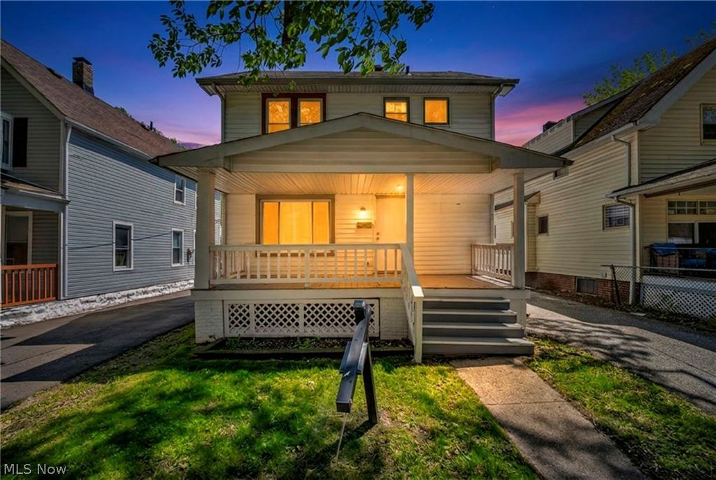 Photo of 2153 W 106th Street, Cleveland, OH 44102 (MLS # 5207507)