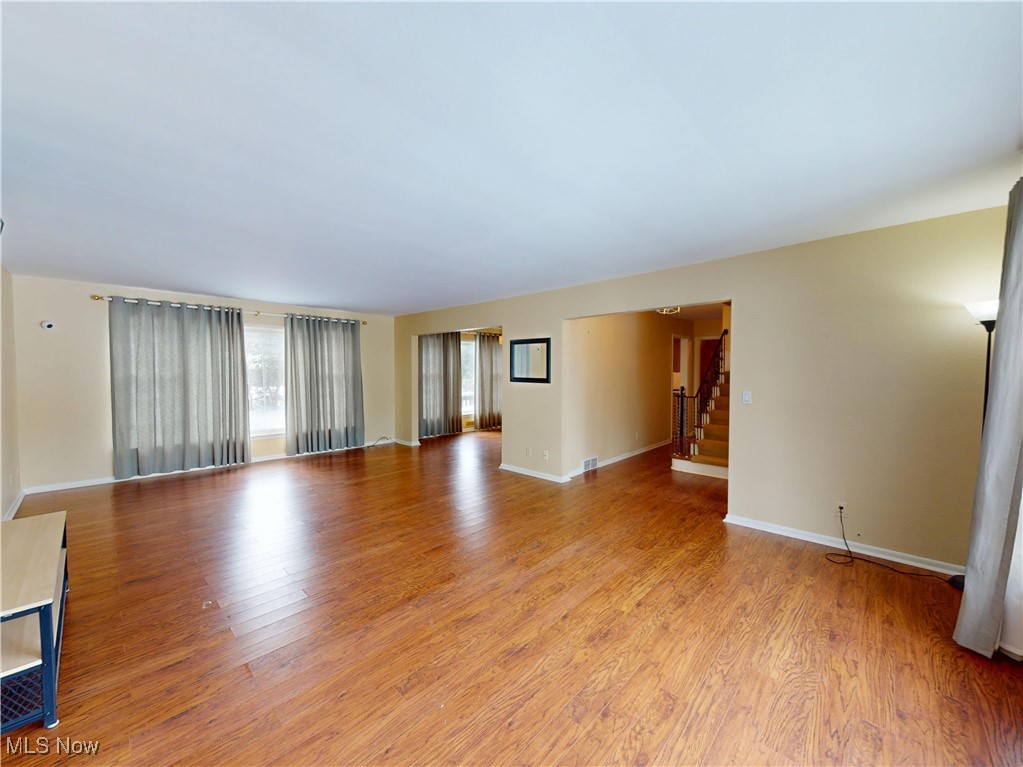 20720 Edgecliff Drive, Euclid, Ohio image 4