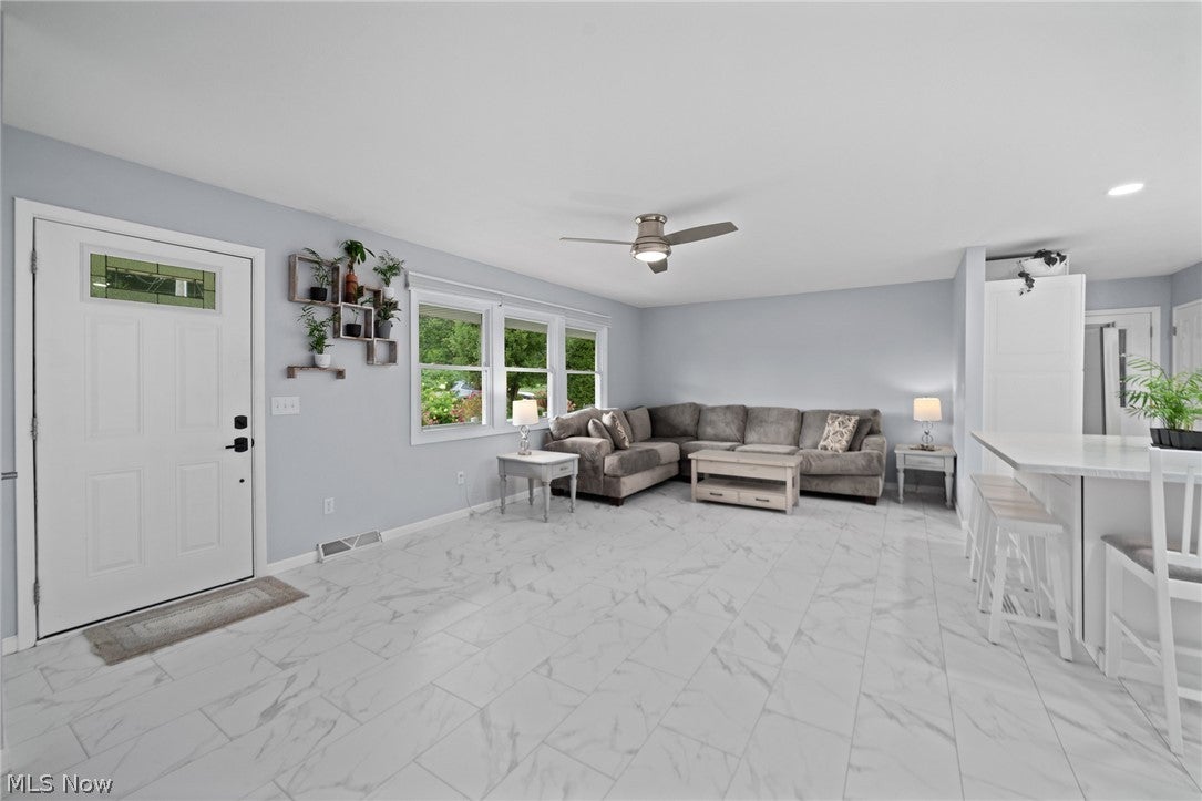 10461 Fort Laurens Road NW