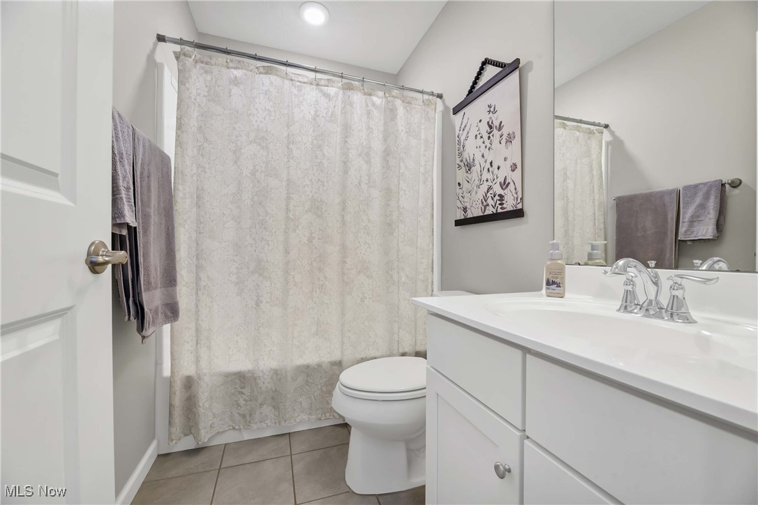 38755 Country Club Drive, Avon, Ohio image 22