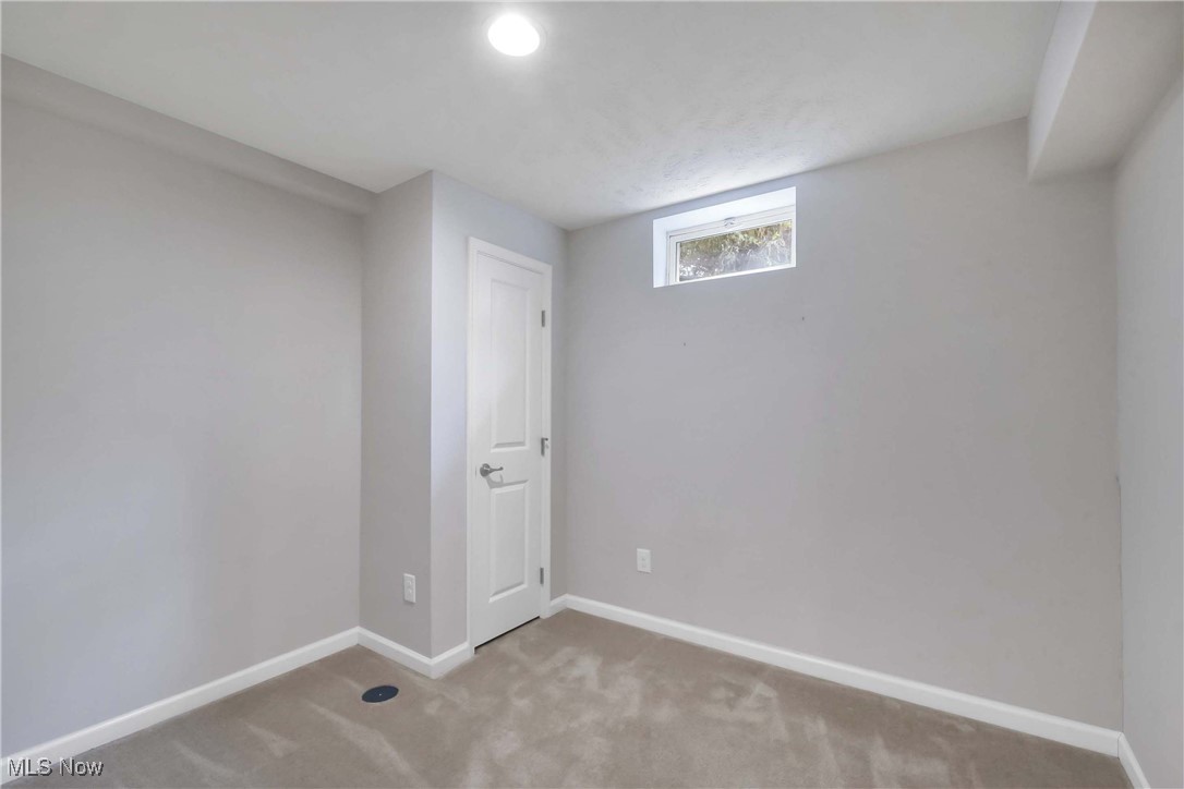 38755 Country Club Drive, Avon, Ohio image 31