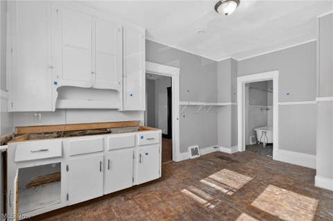 Tiny photo for 7425 Indiana Avenue, Cleveland, OH 44105 (MLS # 5221329)
