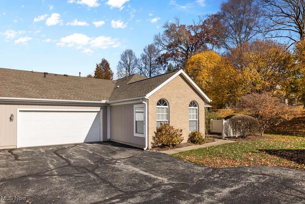 554 Morningstar Drive, Tallmadge, Ohio image 3