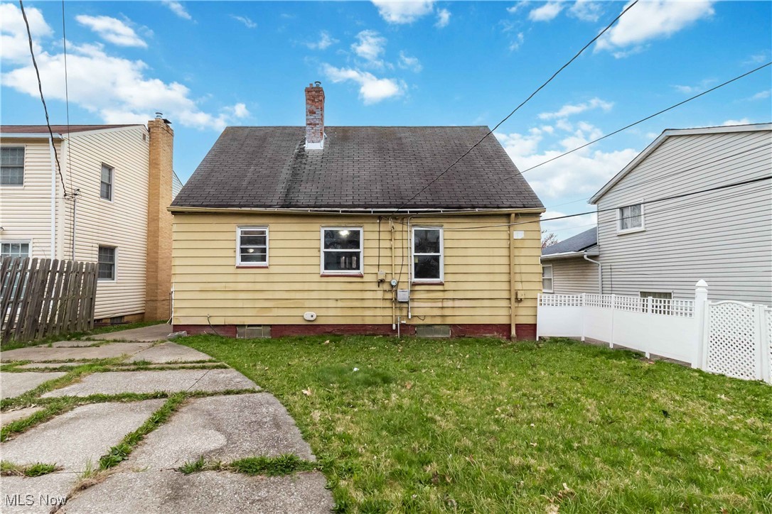 21417 Gardenview Drive, Maple Heights, Ohio image 29