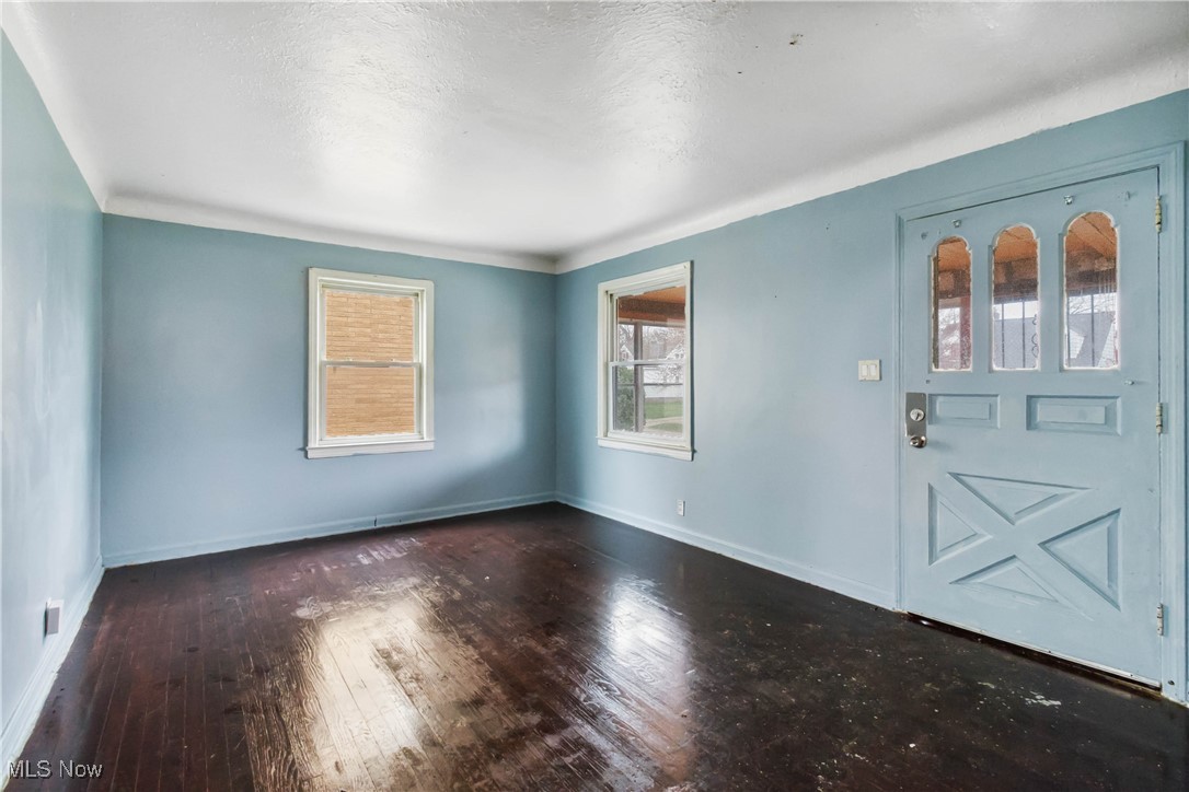 21417 Gardenview Drive, Maple Heights, Ohio image 5