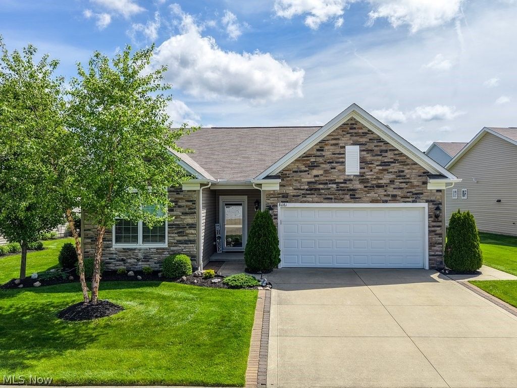 Photo of 8081 Parkcroft Drive, Mentor, OH 44060 (MLS # 5212430)