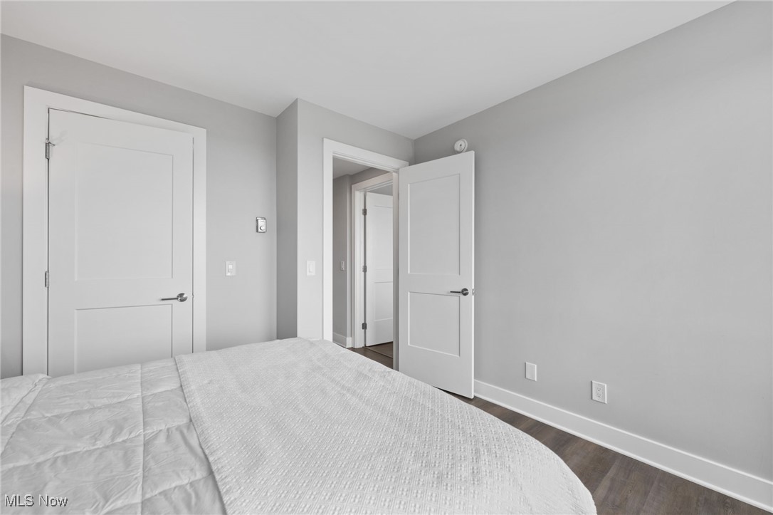 Bratenahl Place Condo - Residential