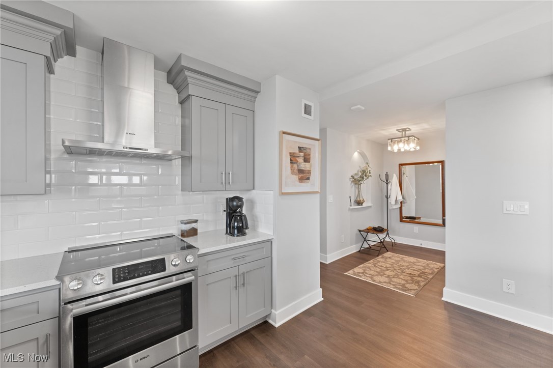 Bratenahl Place Condo - Residential