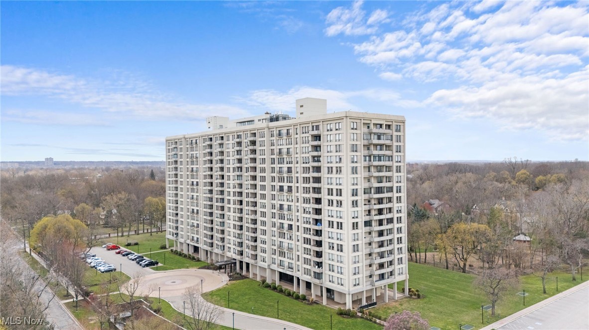 Bratenahl Place Condo - Residential