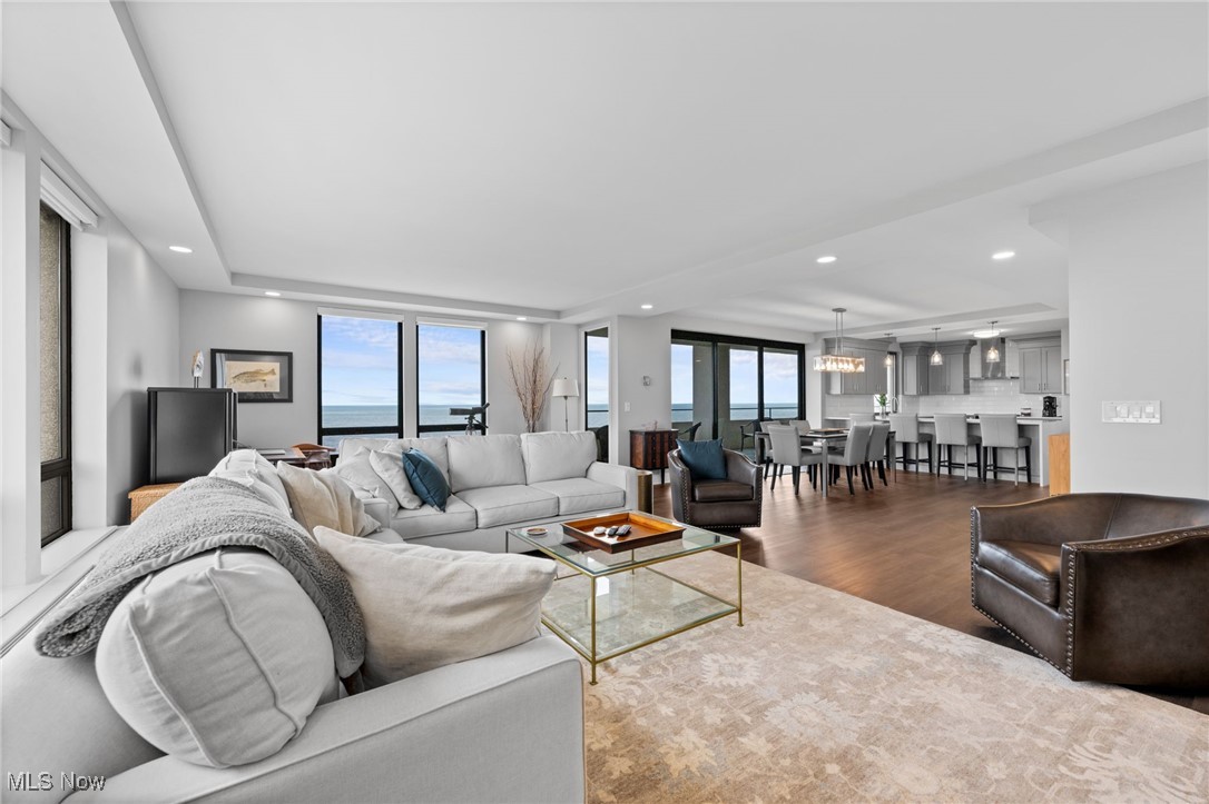 Bratenahl Place Condo - Residential