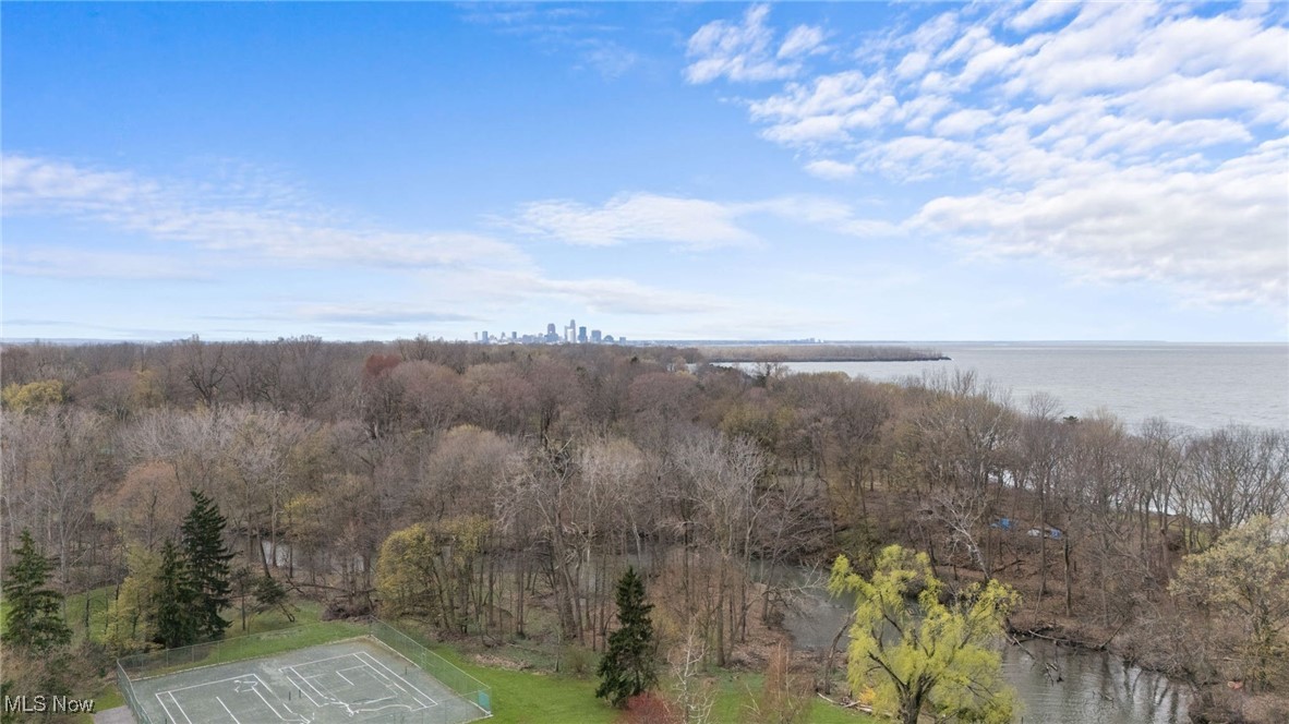 Bratenahl Place Condo - Residential