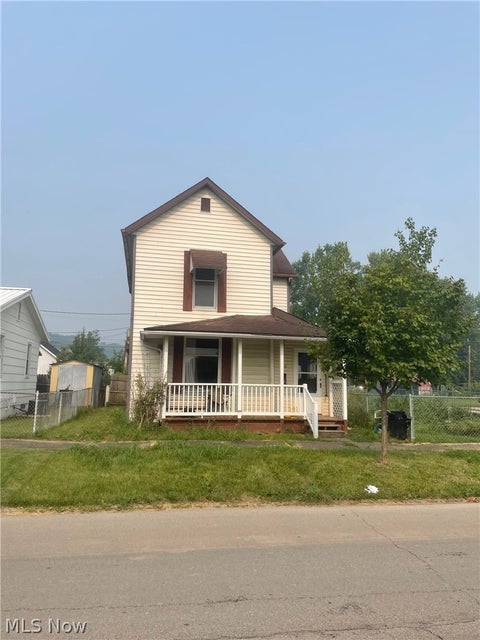 Homes For Sale - 418 S 8th Street<br/> Cambridge, OH 43725