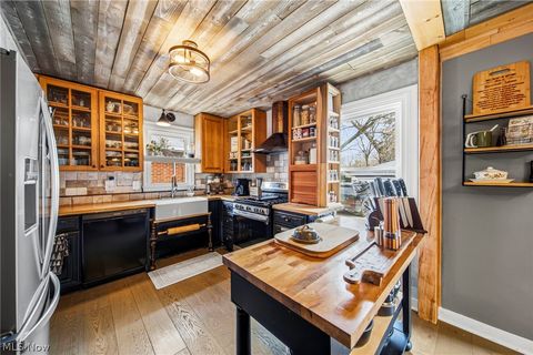 Tiny photo for 6563 W 130th Street, Parma Heights, OH 44130 (MLS # 5190038)