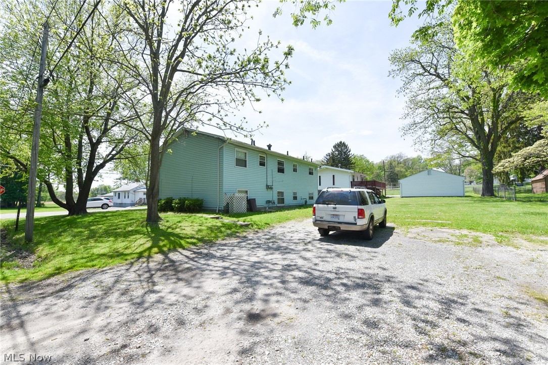 Tract 6 - Residential Income