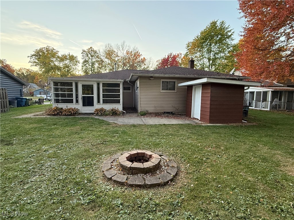 8329 Brentwood Drive, Olmsted Falls, Ohio image 4