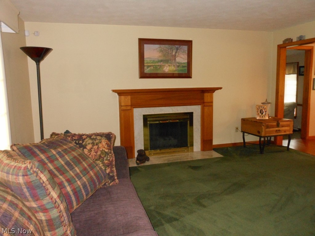 Applecrest - Residential