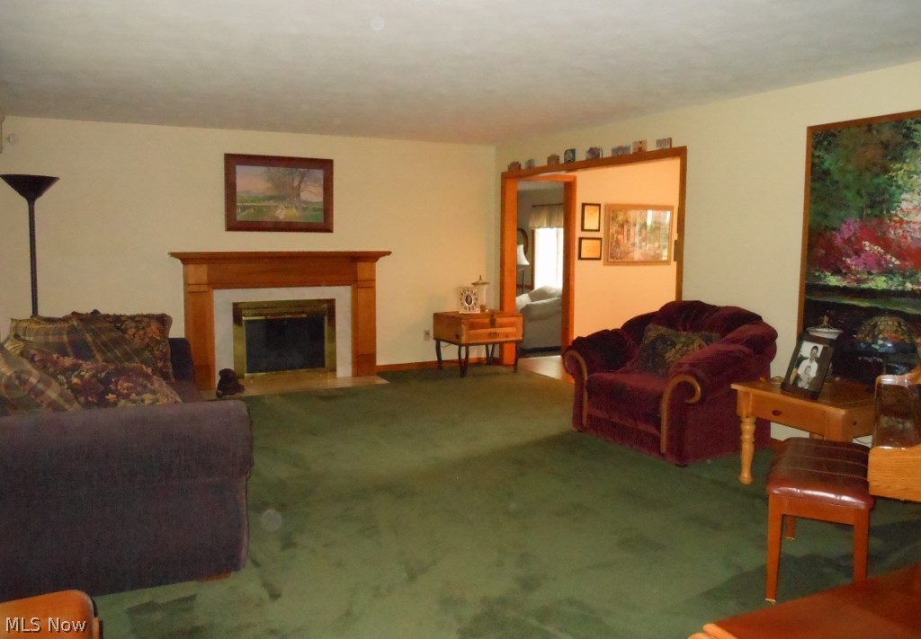 Applecrest - Residential