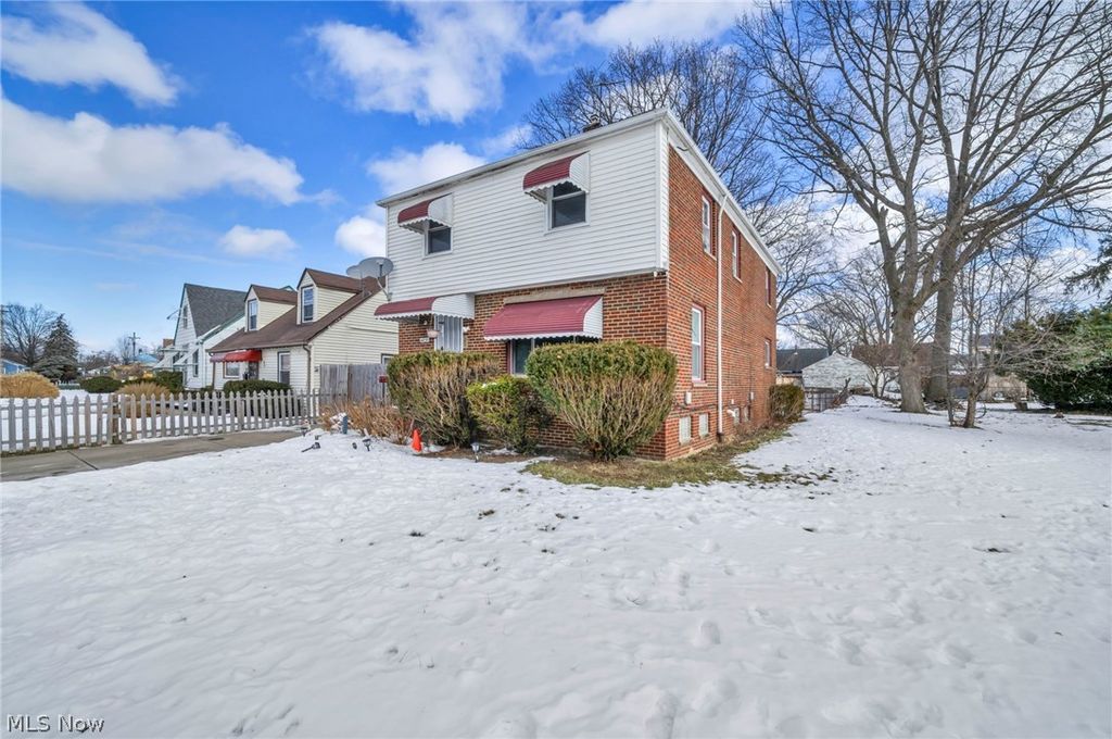 Photo of 4035 Victory Boulevard, Cleveland, OH 44135 (MLS # 5187017)