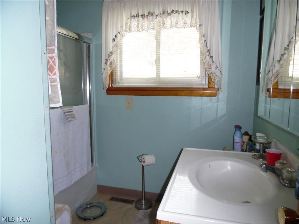 WALTON ACRES - Residential