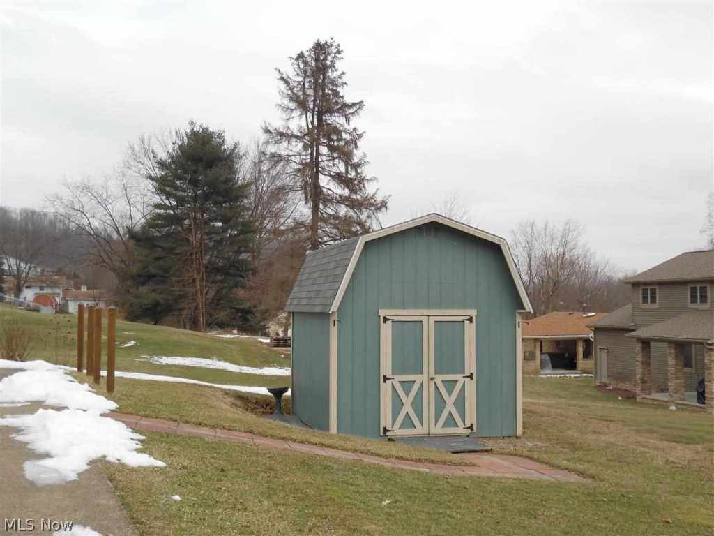 WALTON ACRES - Residential