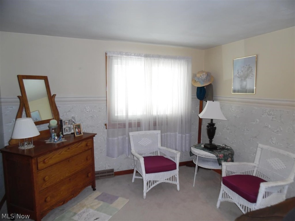 WALTON ACRES - Residential