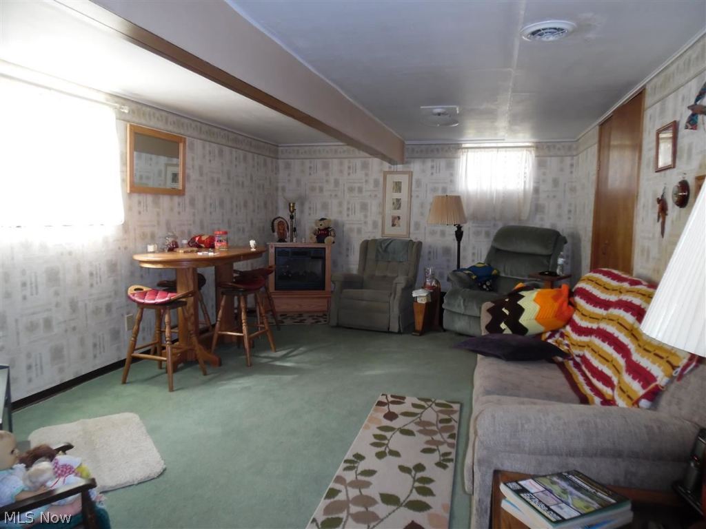 WALTON ACRES - Residential