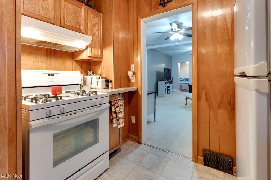 R Wood - Residential