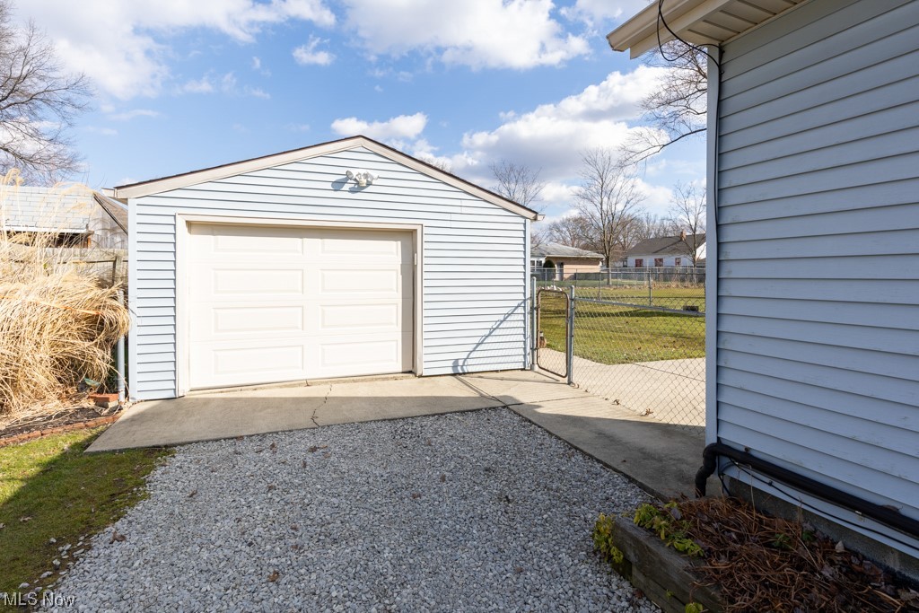 R Wood - Residential