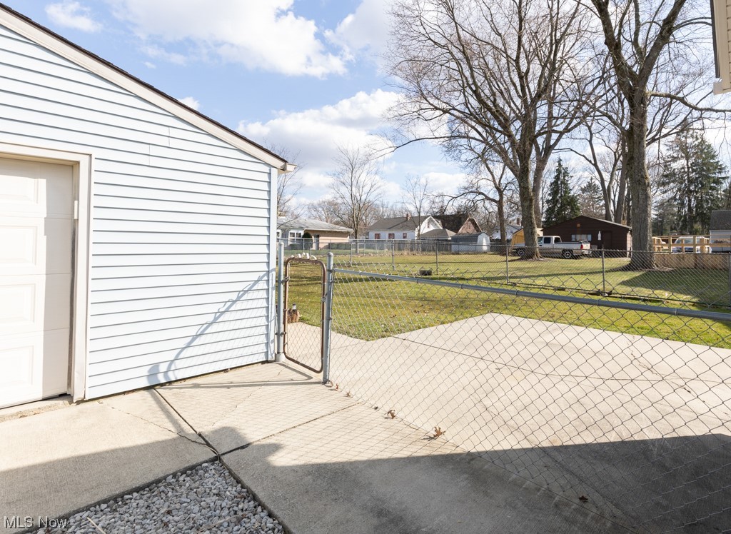 R Wood - Residential