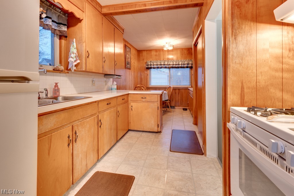 R Wood - Residential