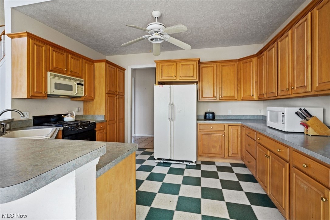 Laurel Spgs At Bainbrook - Residential