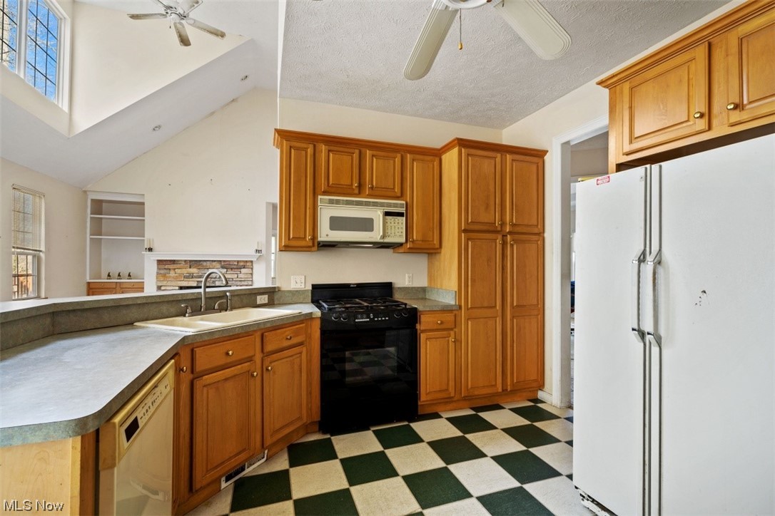 Laurel Spgs At Bainbrook - Residential