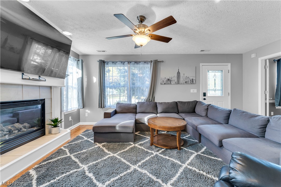 Center Ridge - Residential Lease