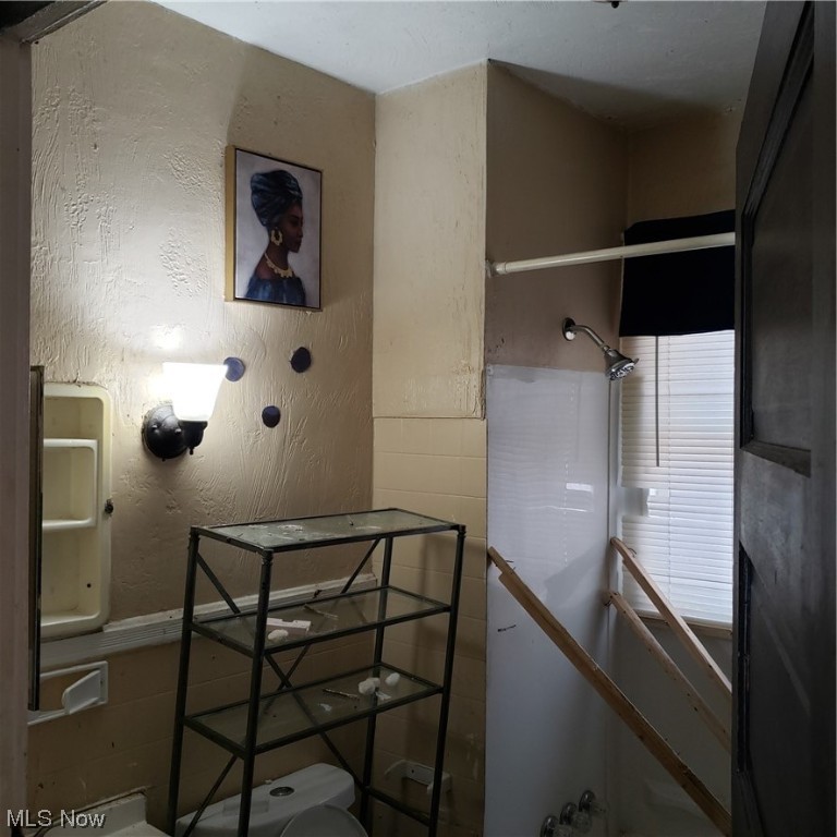 Curtias Ambler Realty Co - Residential