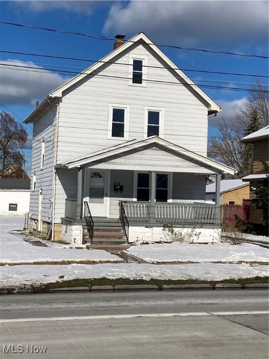 Photo of 938 W 21st Street, Lorain, OH 44052 (MLS # 5175455)