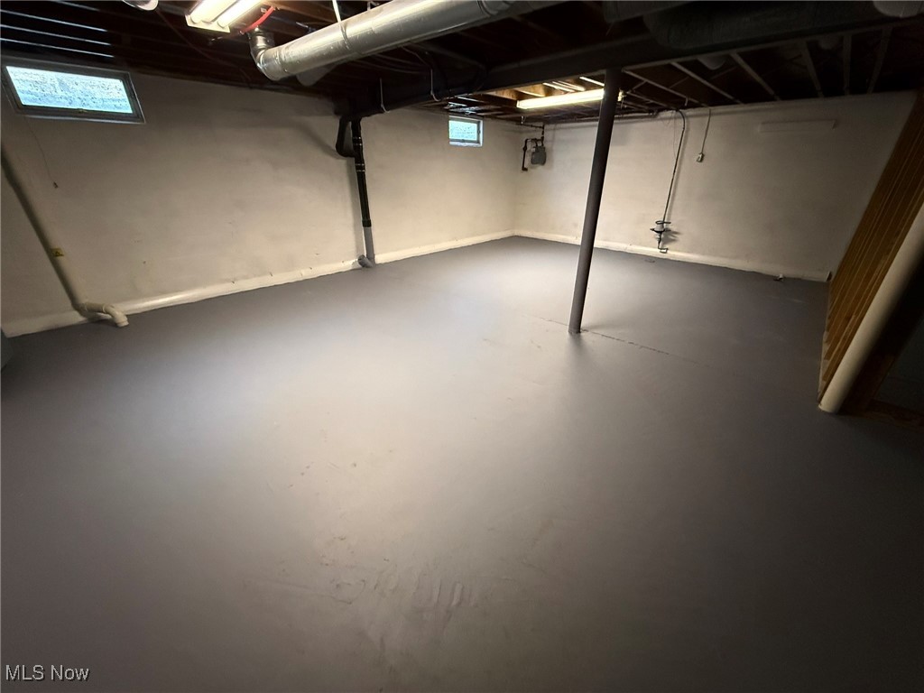 Reeves Realty Company's Sevent - Residential