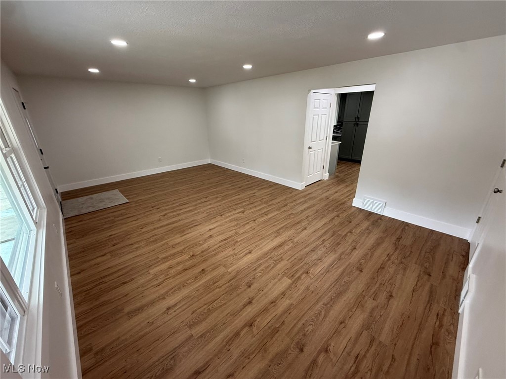 Reeves Realty Company's Sevent - Residential