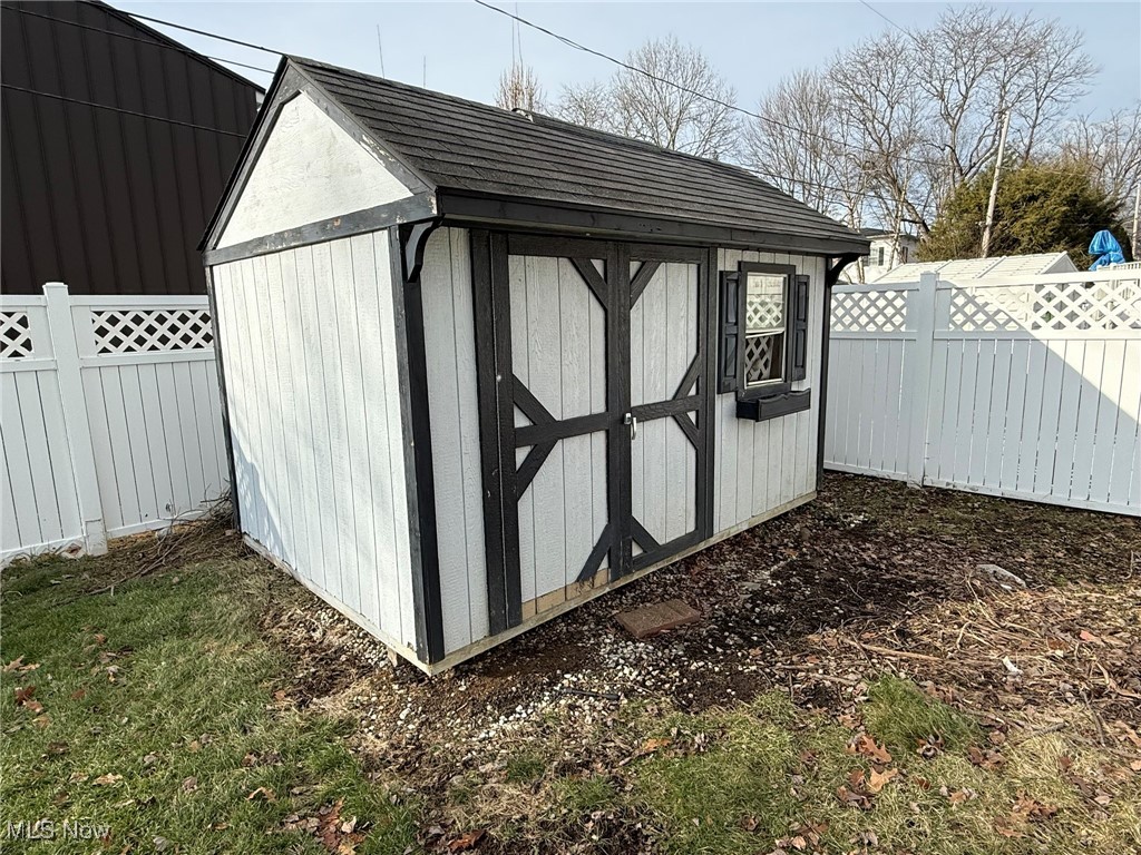 Reeves Realty Company's Sevent - Residential