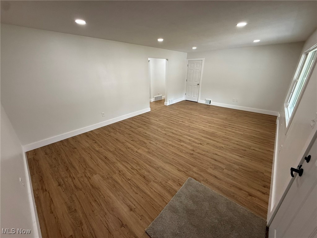 Reeves Realty Company's Sevent - Residential