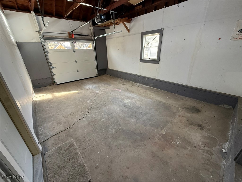 Reeves Realty Company's Sevent - Residential