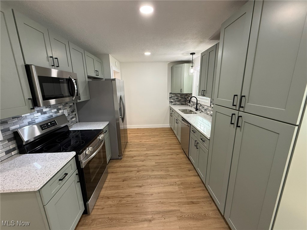 Reeves Realty Company's Sevent - Residential