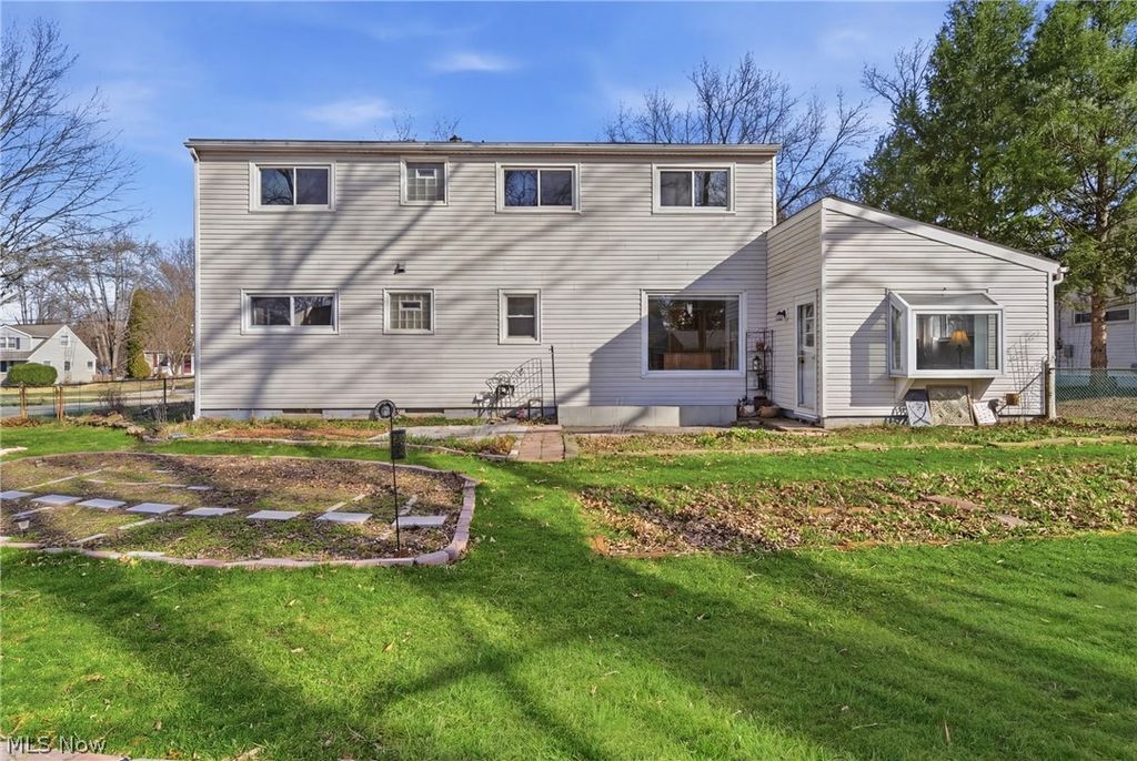 Photo of 722 Avondale Street, Kent, OH 44240 (MLS # 5193586)