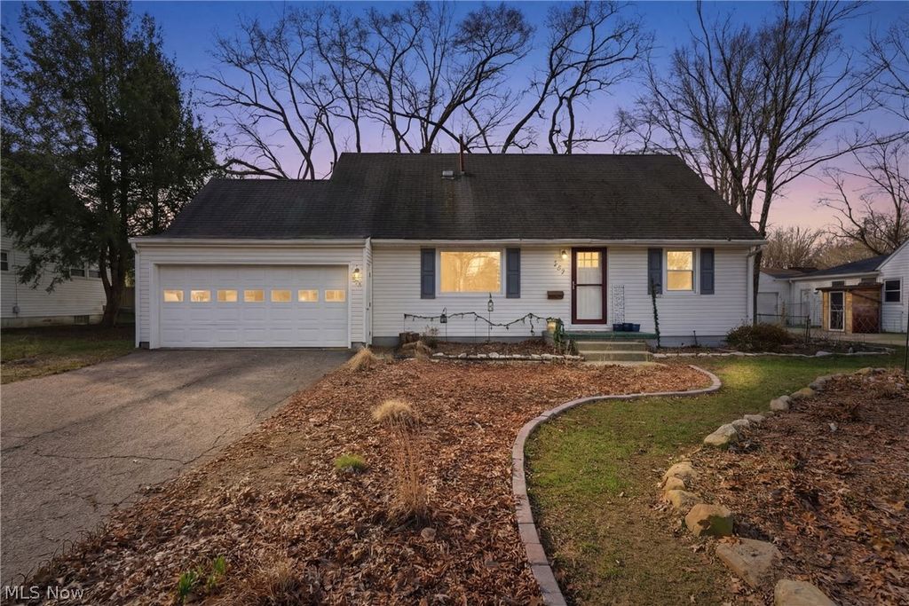 Photo of 722 Avondale Street, Kent, OH 44240 (MLS # 5193586)