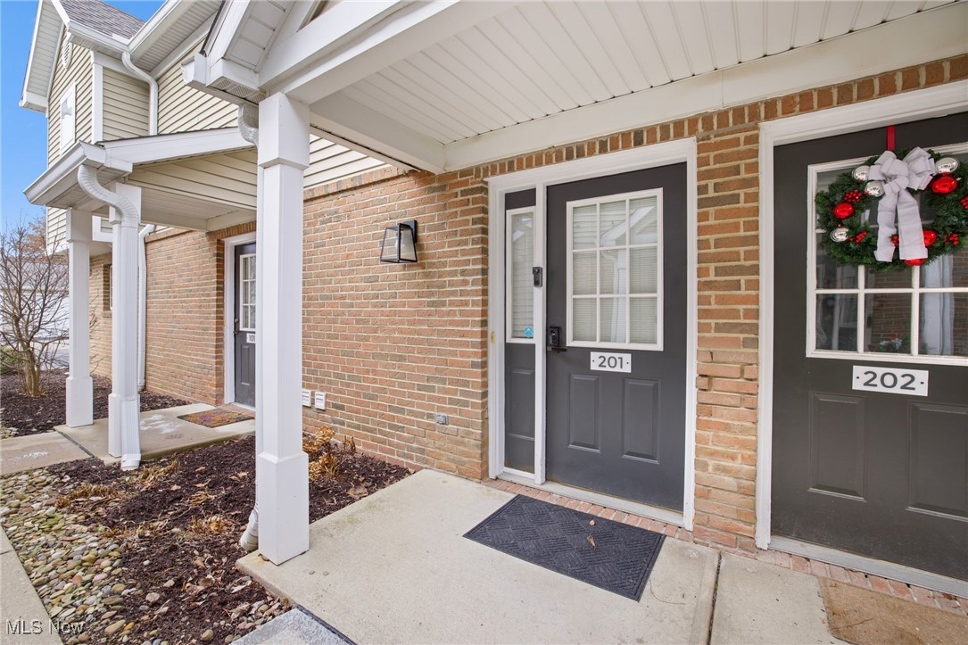 3280 Lenox Village Drive #201, Fairlawn, Ohio image 2