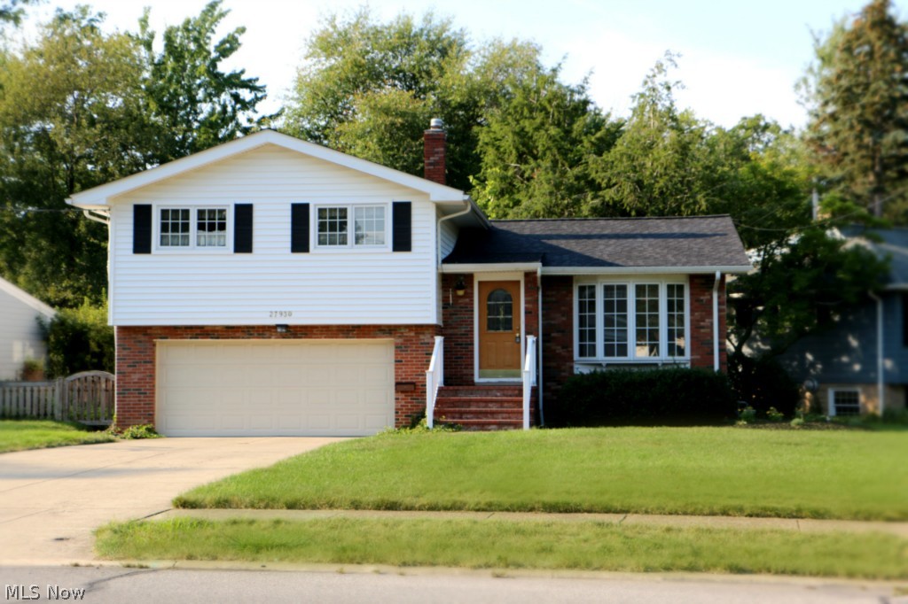 Deer Path Estates - Residential