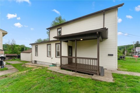 1802 Chester Avenue Wellsville OH 43968